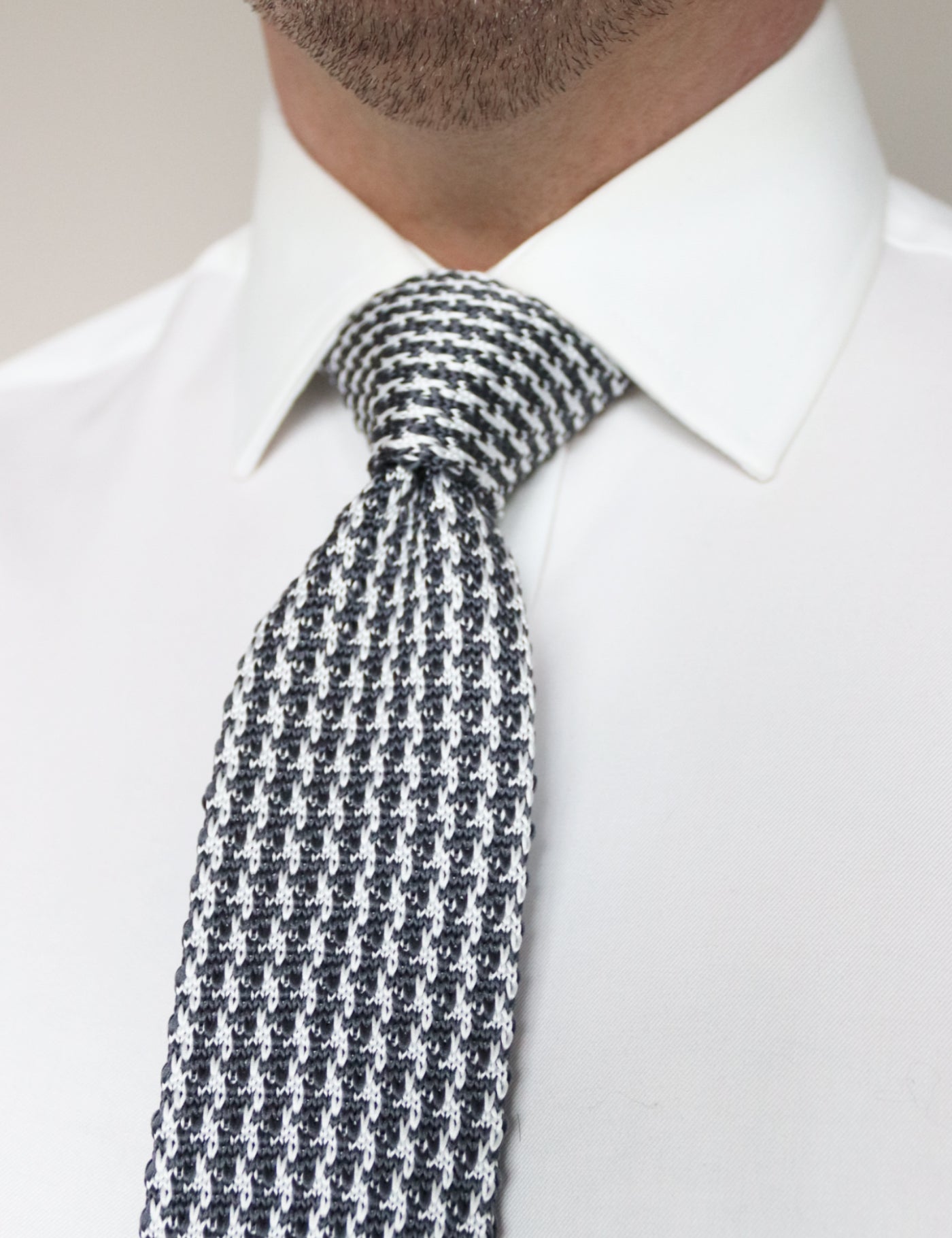 Houndstooth Design Knitted Tie With Square End - Dark Grey