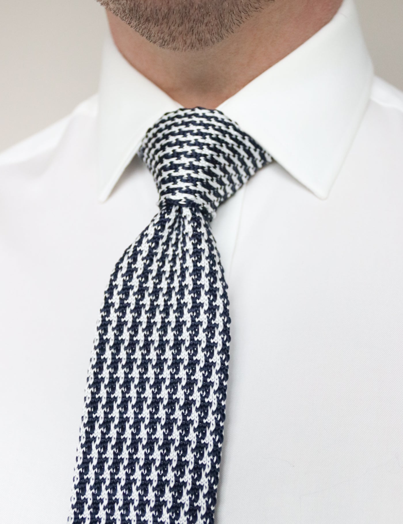 Houndstooth Design Knitted Tie With Square End - Navy Blue
