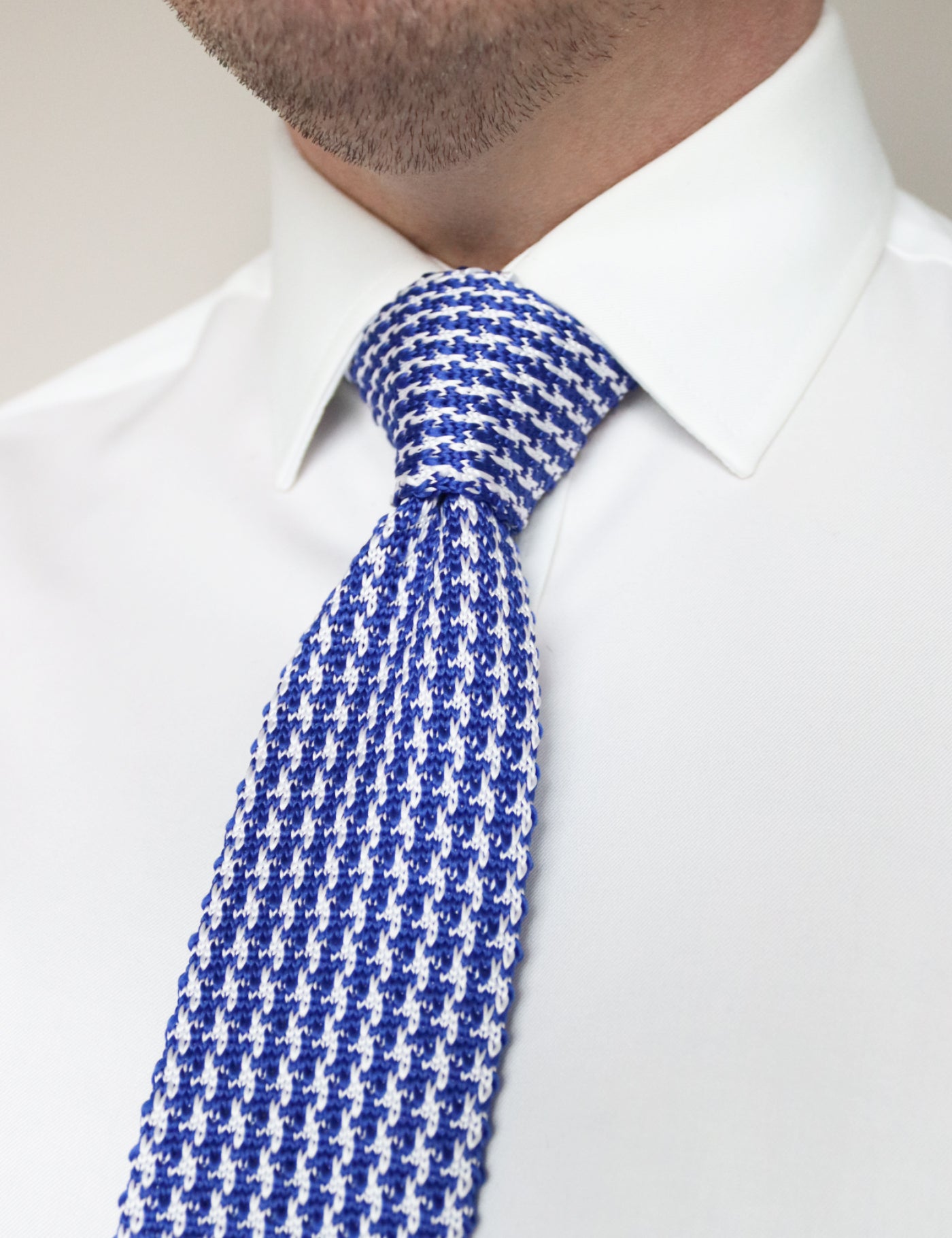 Houndstooth Design Knitted Tie With Diamond End - Royal Blue