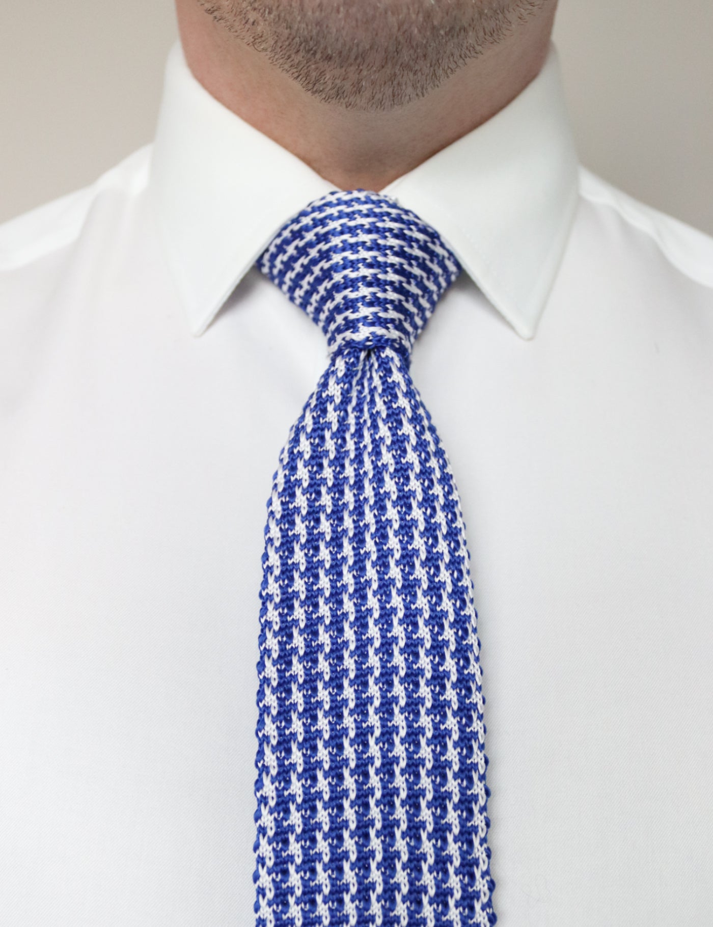 Houndstooth Design Knitted Tie With Diamond End - Royal Blue