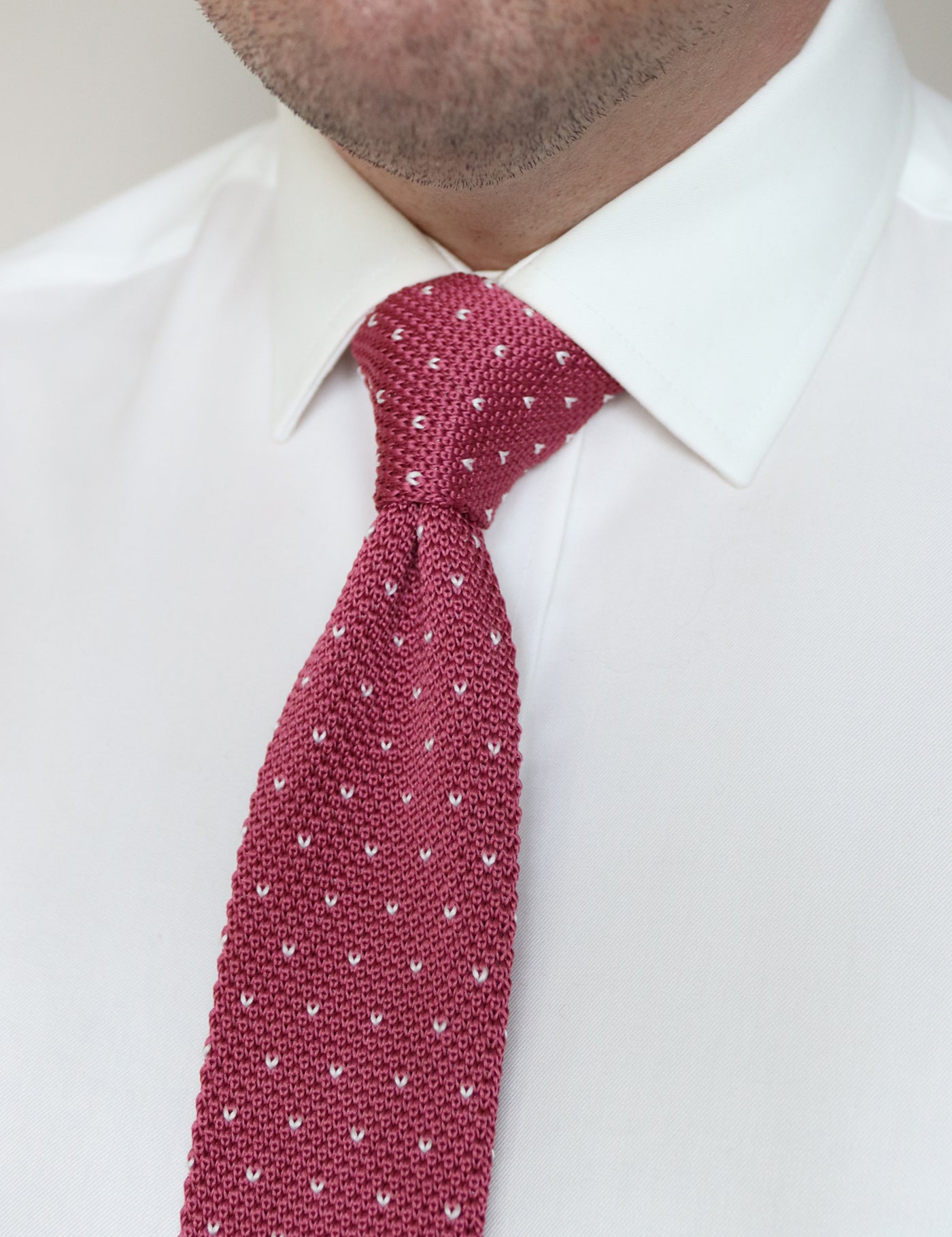 100% Polyester Square End Knitted Tie With Dots - Dark Pink