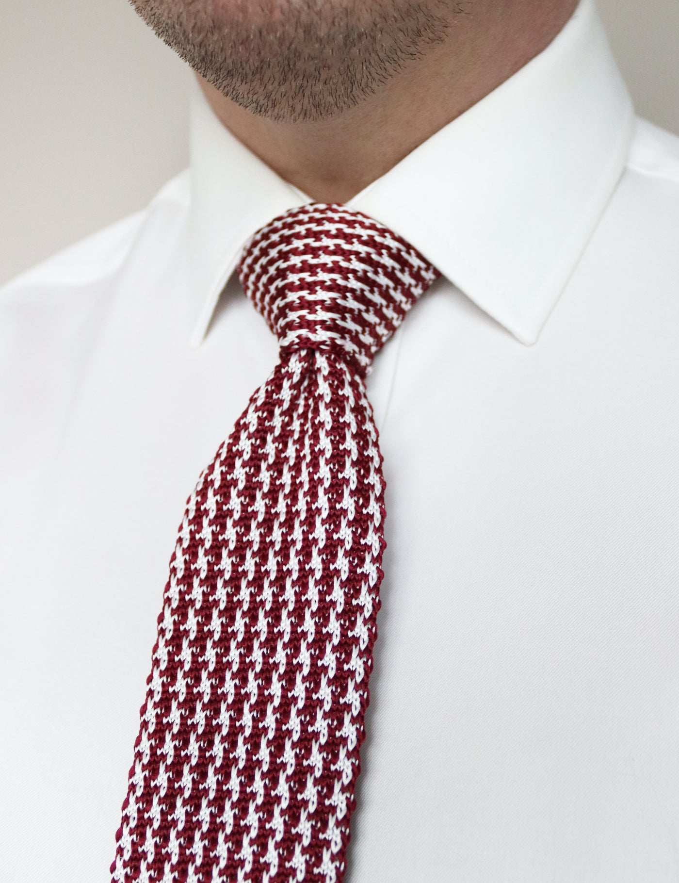 Houndstooth Design Knitted Tie With Diamond End - Wine Red