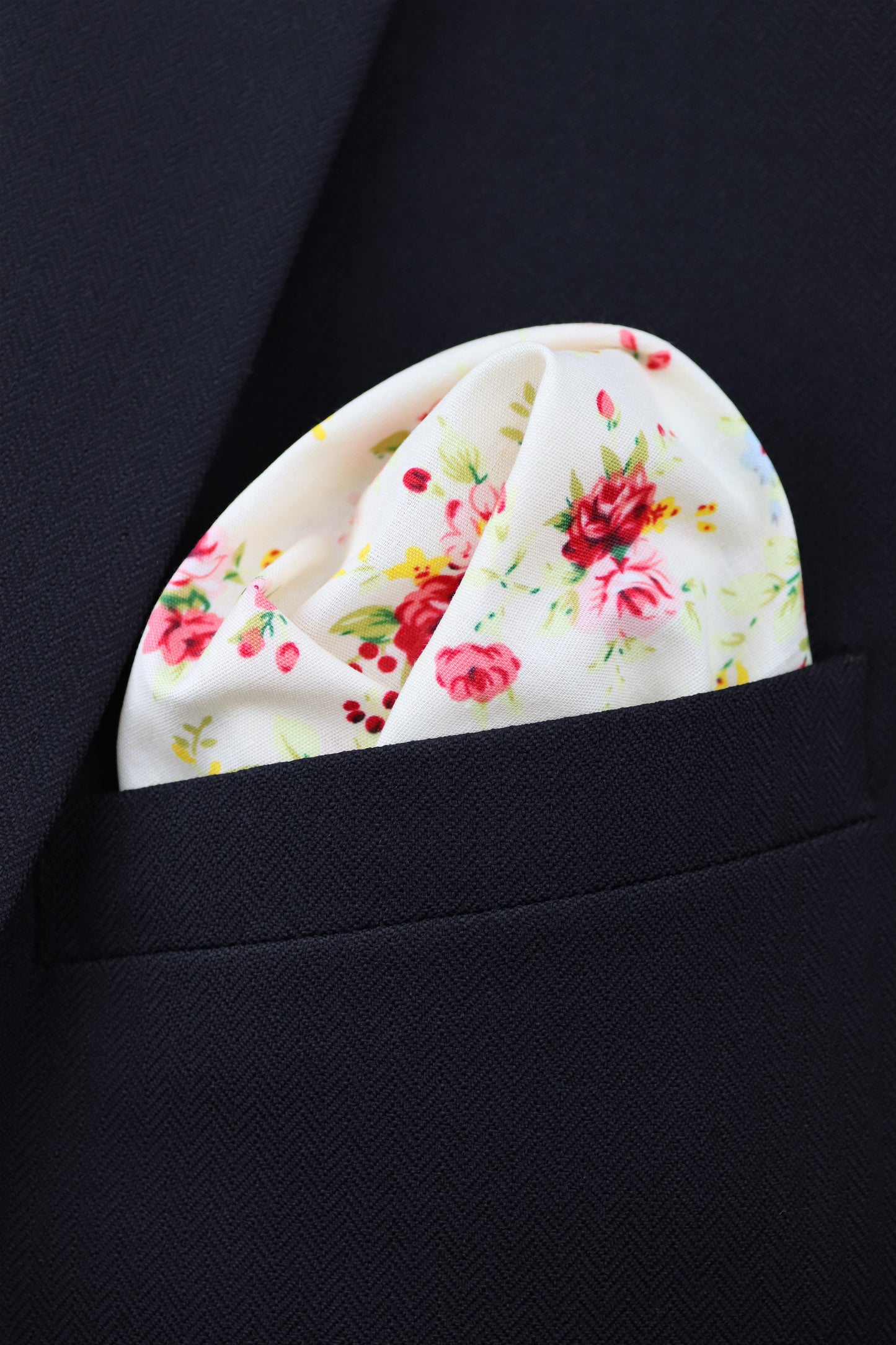 100% Cotton Floral Print Bow Tie - Cream & Pink