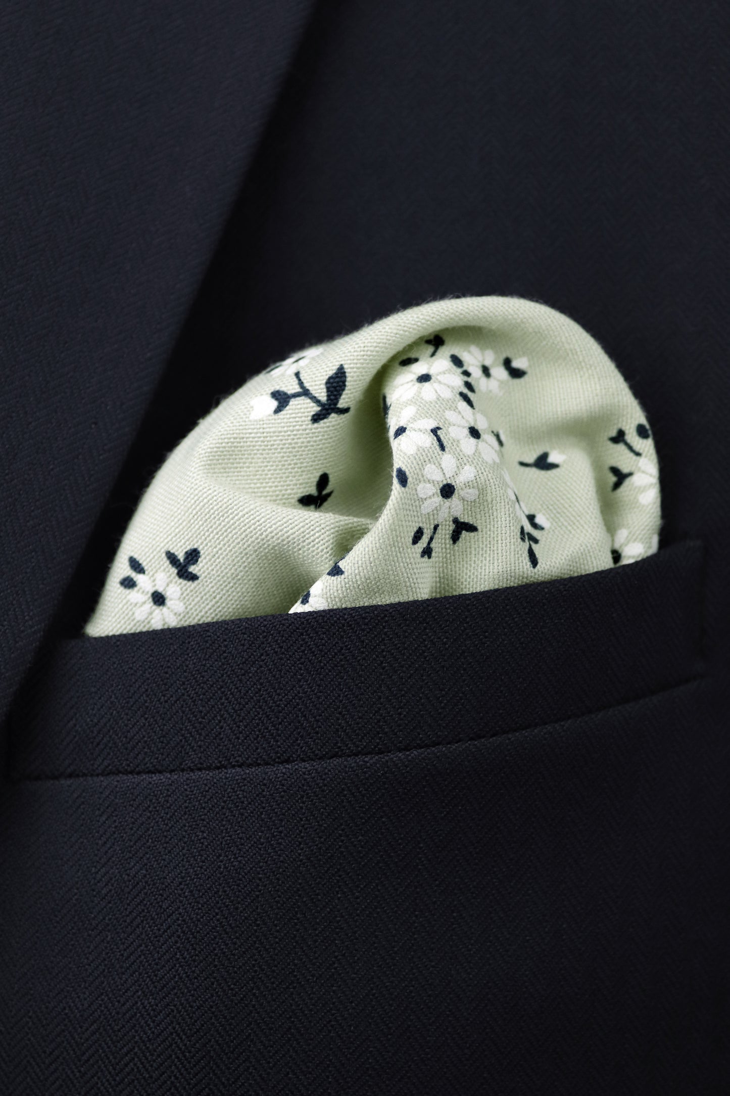 100% Cotton Floral Print Tie - Green & Navy